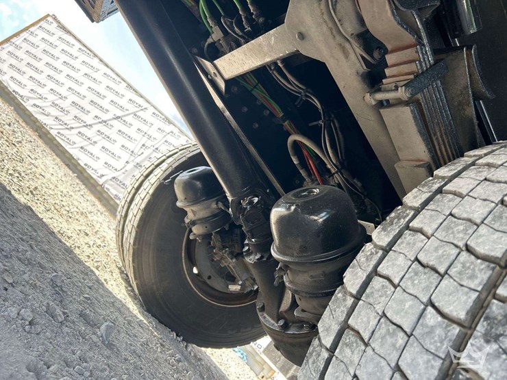 2018-isuzu-ftr-image-25