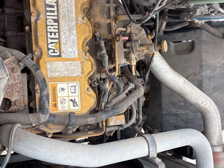 1999-gmc-c7500-s/a-dump-truck-image-11