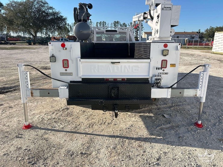 2022-ford-f450-image-31