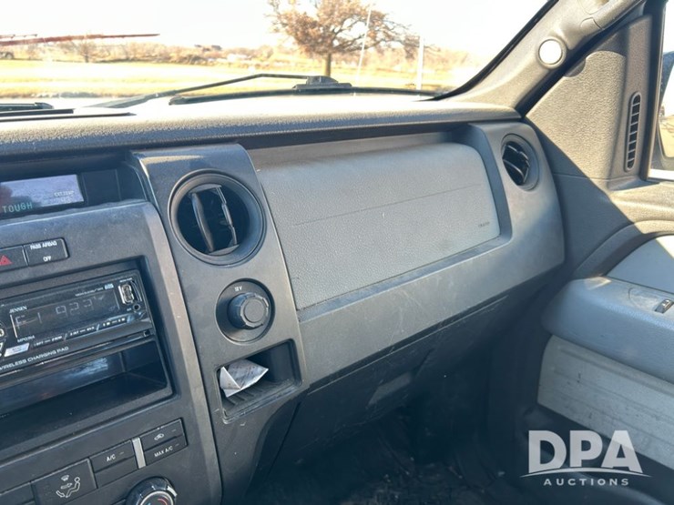 2014-ford-f150-xl-image-35