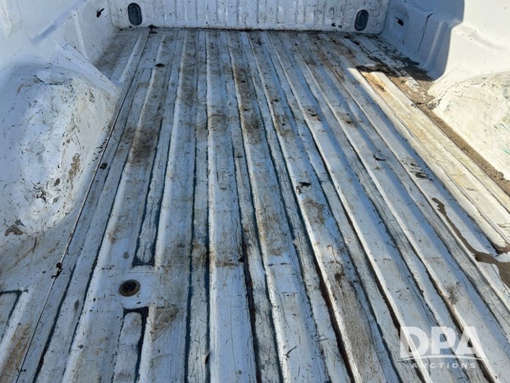 2014-ford-f150-xl-image-19