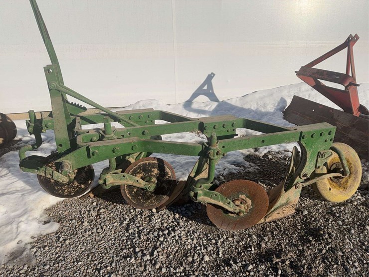 3-bottom-plow-image-1