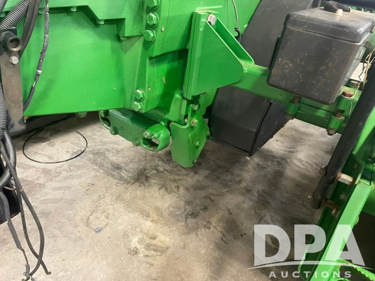 john-deere-8410t-image-41