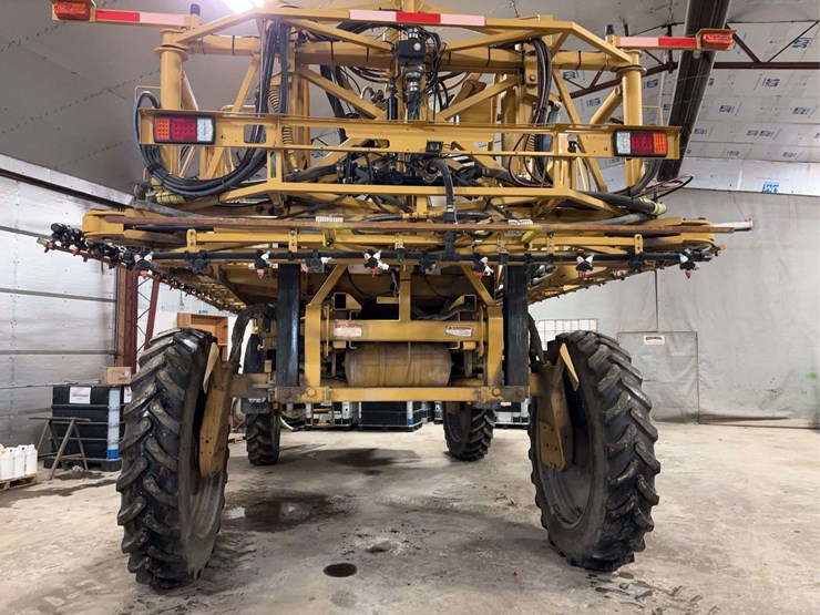 984-rogator-sprayer-w/120'-booms-image-6