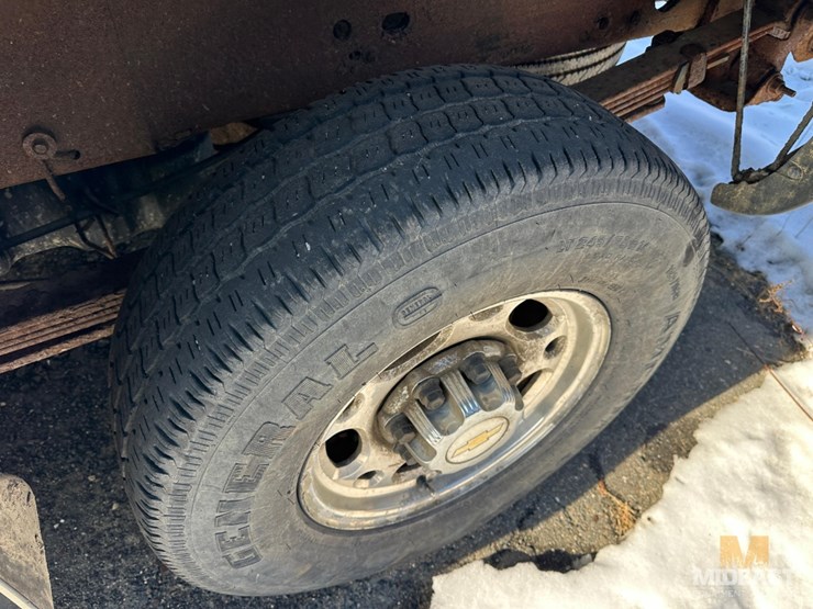 2005-chevrolet-2500hd-image-21