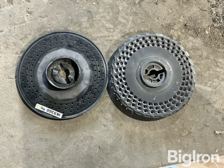 john-deere-bean-plates-image-9