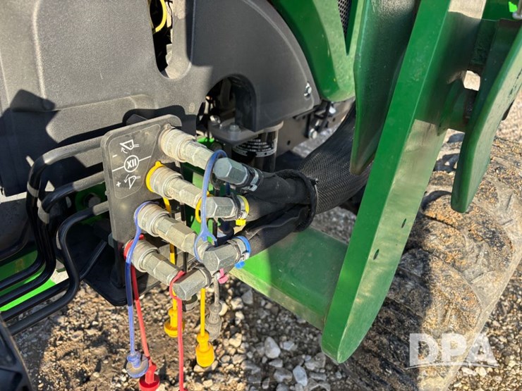 john-deere-2032r-image-29