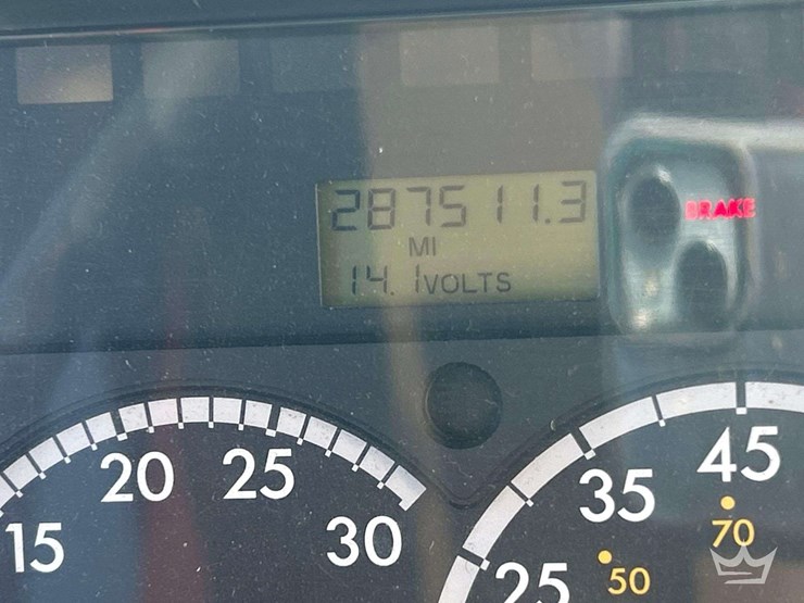 2008-freightliner-b2-image-6