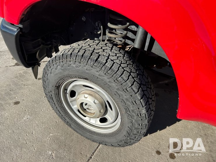 ford-f250-xl-image-16