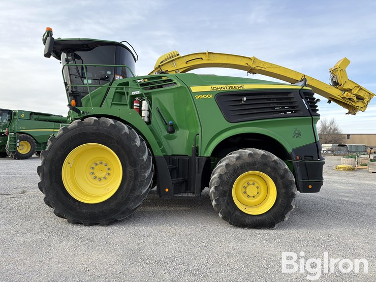 2022-john-deere-9900i-forage-harvester-image-8