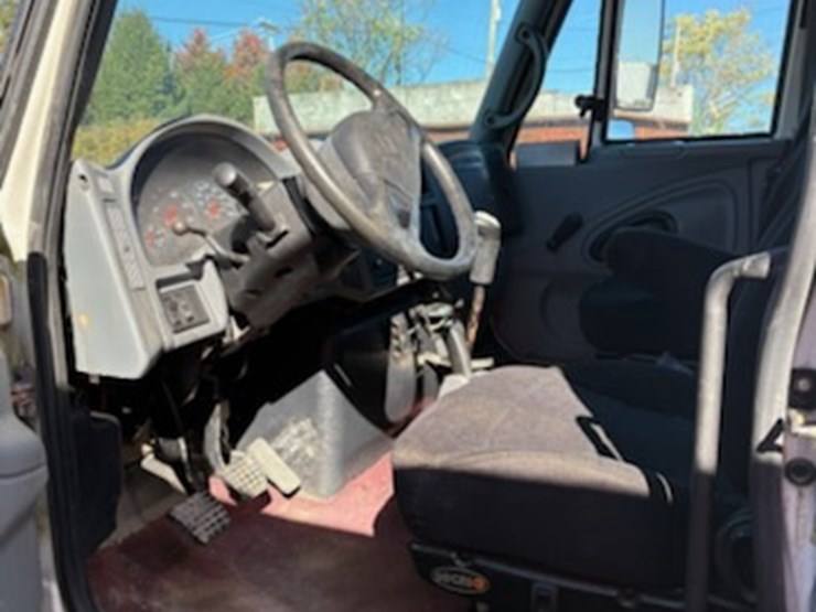 international-durastar-4200-image-13