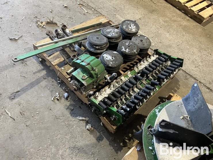 john-deere-1690-image-7