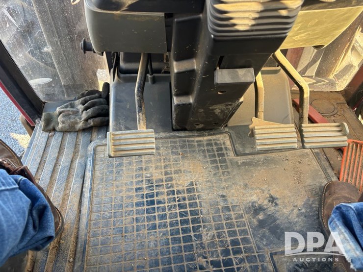 case-ih-5130-image-77