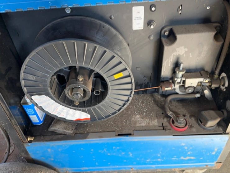 miller-millermatic-185-wire-welder-image-8