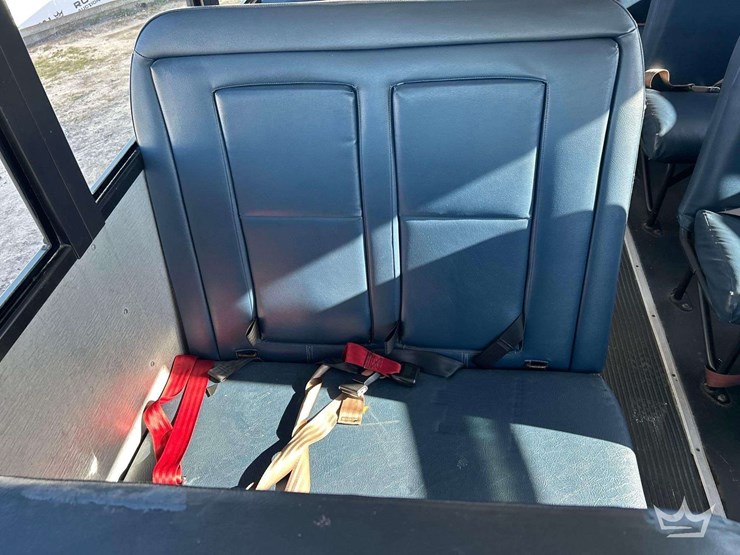 2007-frienghtliner-b2-school-bus-image-16