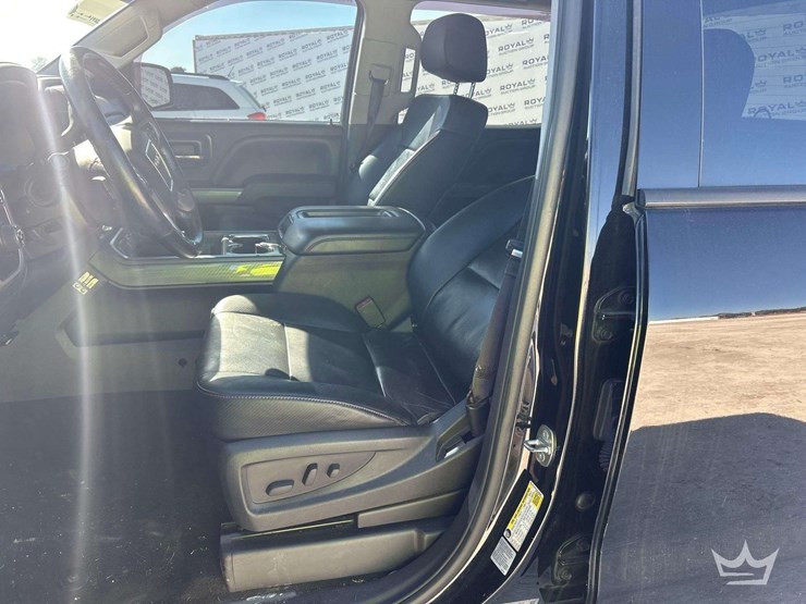 2014-gmc-sierra-slt-4x4-crew-cab-pickup-truck-image-12