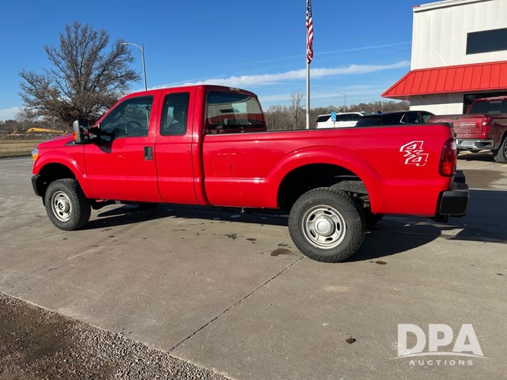 ford-f250-xl-image-5