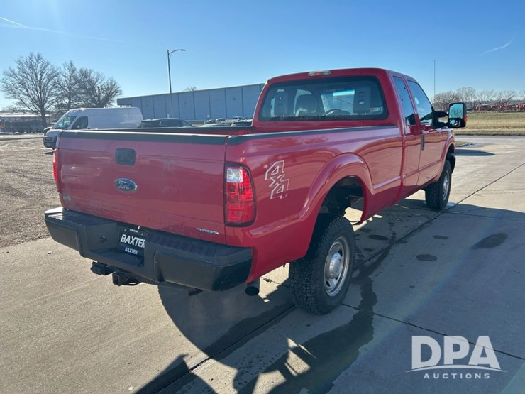 ford-f250-xl-image-8