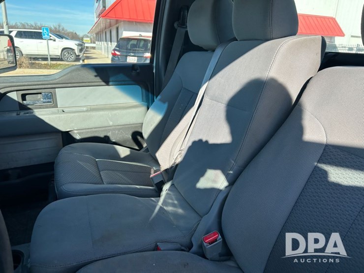 2014-ford-f150-xl-image-33