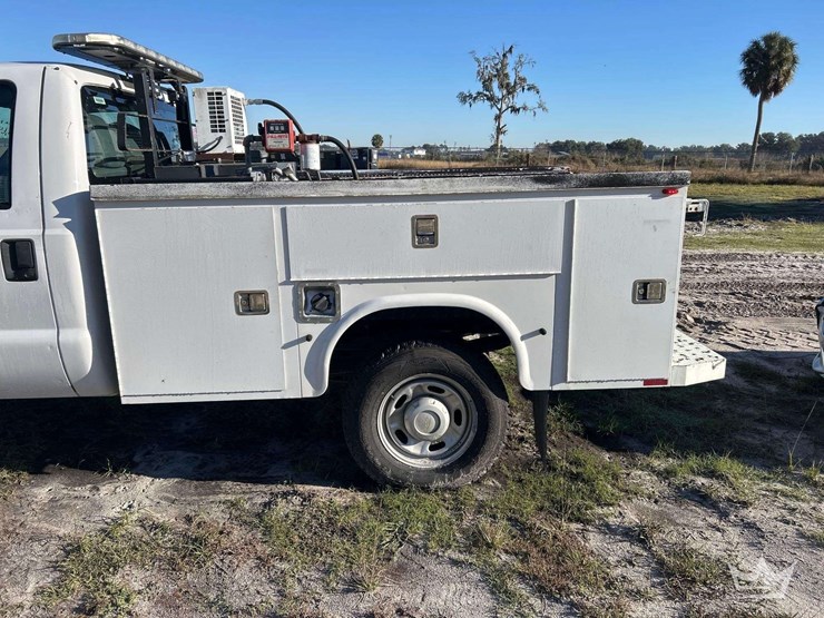 2015-ford-f350-image-18