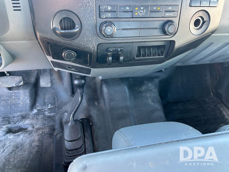 ford-f250-xl-image-38