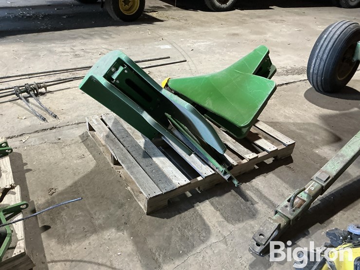 john-deere-s670-poly-snouts-image-7