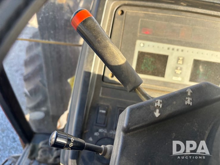 case-ih-5130-image-75