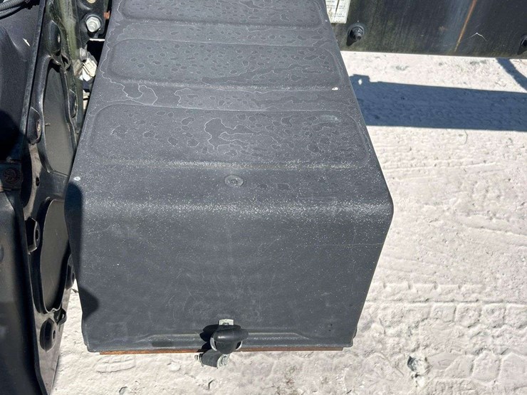 2018-freightliner-m2-106-image-27