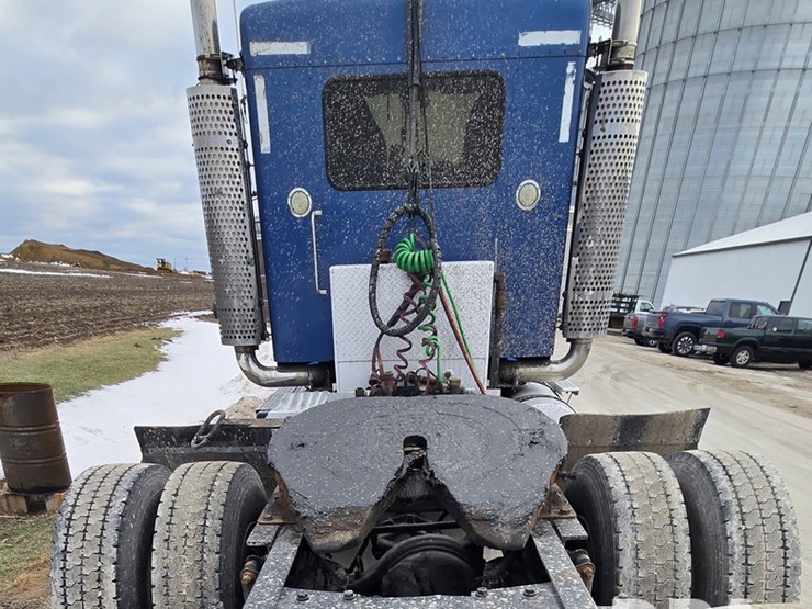 2006-kenworth-w900-image-13