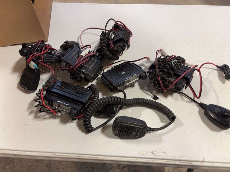 (6)-midland-radios-&-antennas-image-1