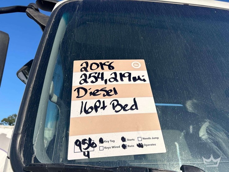 2018-isuzu-ftr-image-31