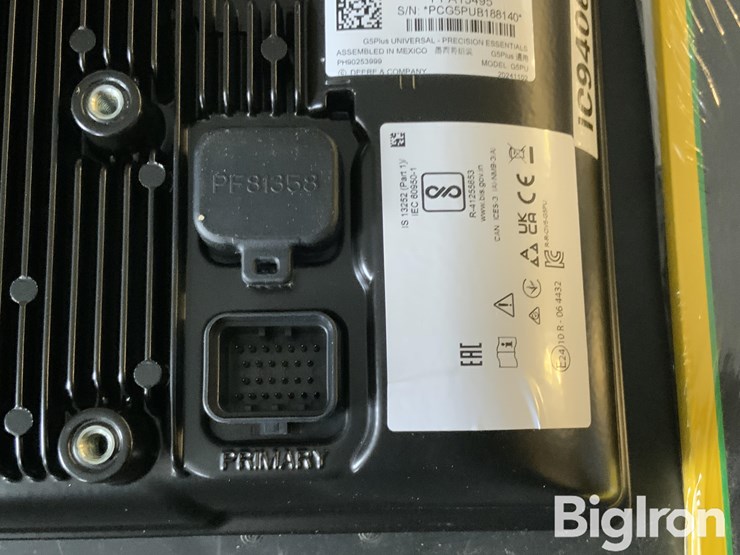 2025-john-deere-g5-plus-universal-display-image-6