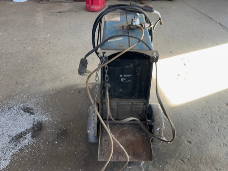 miller-millermatic-185-wire-welder-image-5