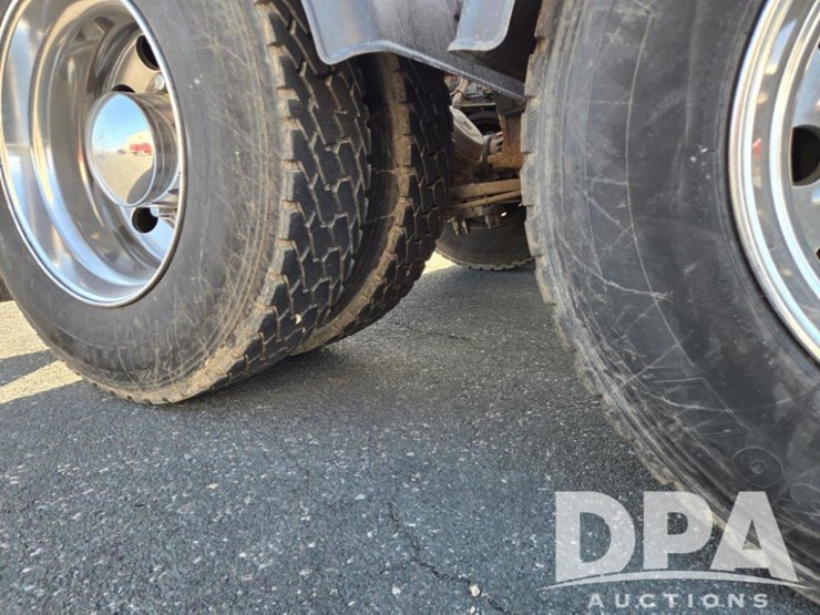 2011-international-prostar-image-16