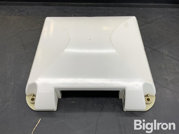 2018-holland-700-image-4