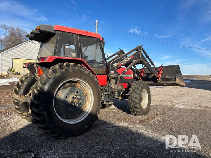 case-ih-5130-image-6