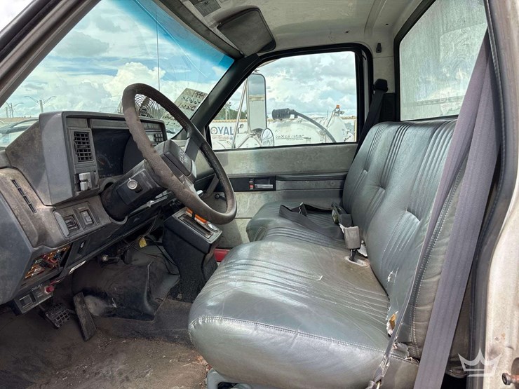 1999-gmc-c7500-s/a-dump-truck-image-20