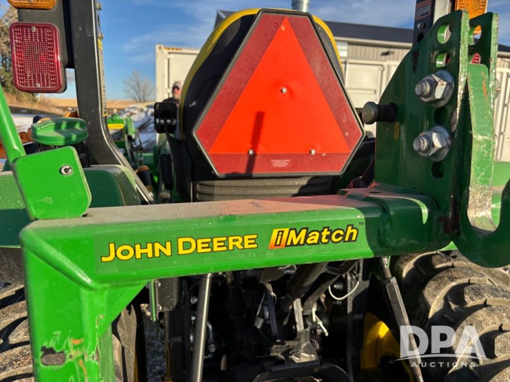 john-deere-2032r-image-25