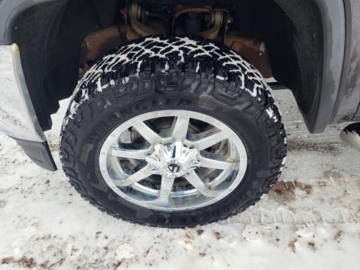 2015-gmc-2500-image-7