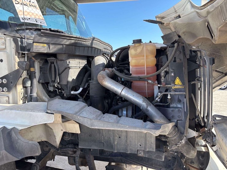 2013-international-workstar-7400-image-44