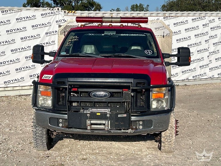 2009-ford-f550-image-30