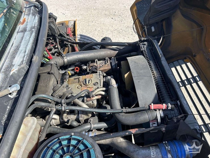 2008-freightliner-b2-image-10