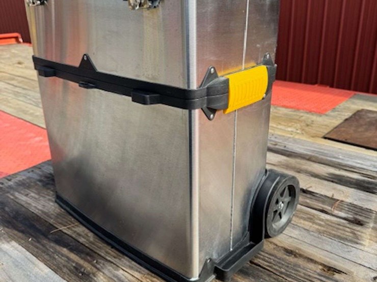 unused-2pc-plastic-rolling-toolbox-image-3