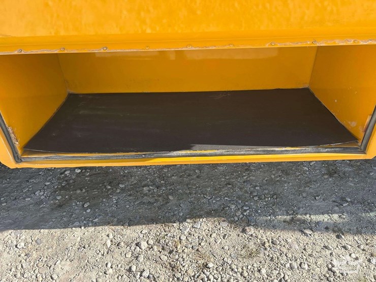 2003-ic-corporation-3000ic-school-bus-image-27