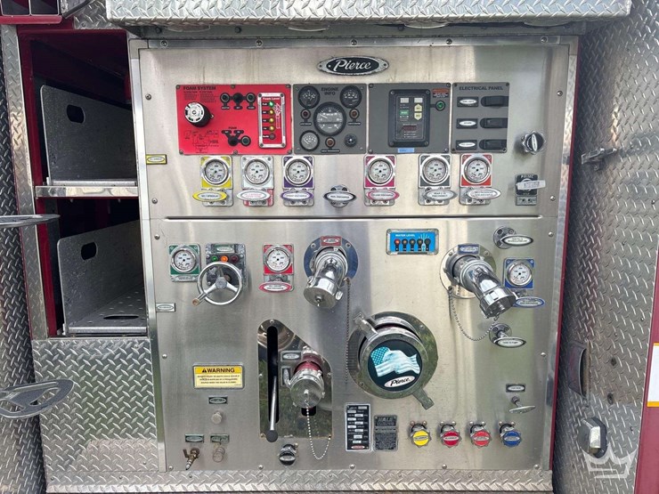 2004-pierce-enforcer-image-12