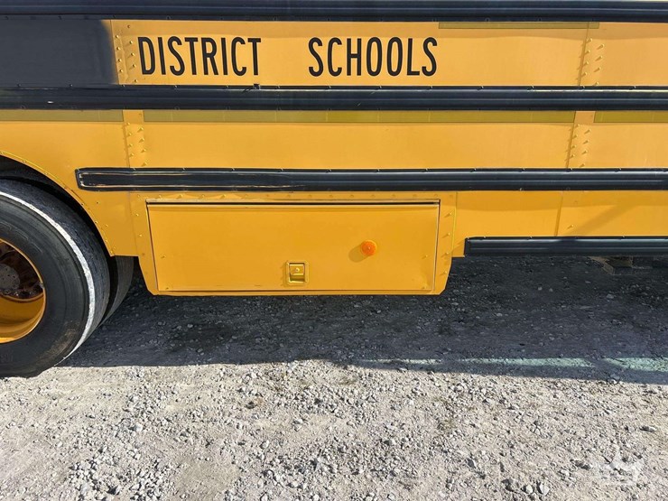 2003-ic-corporation-3000ic-school-bus-image-26