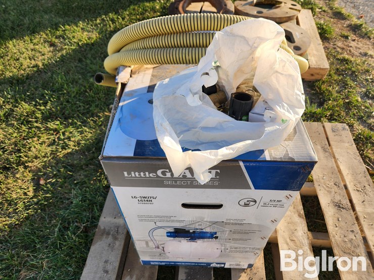 littlegiant-water-pump-w/-hose-image-4