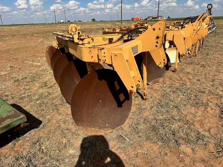 baker-4-disk-breaking-plow-image-1