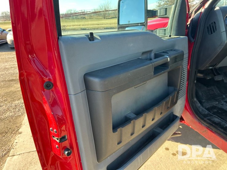 ford-f250-xl-image-32