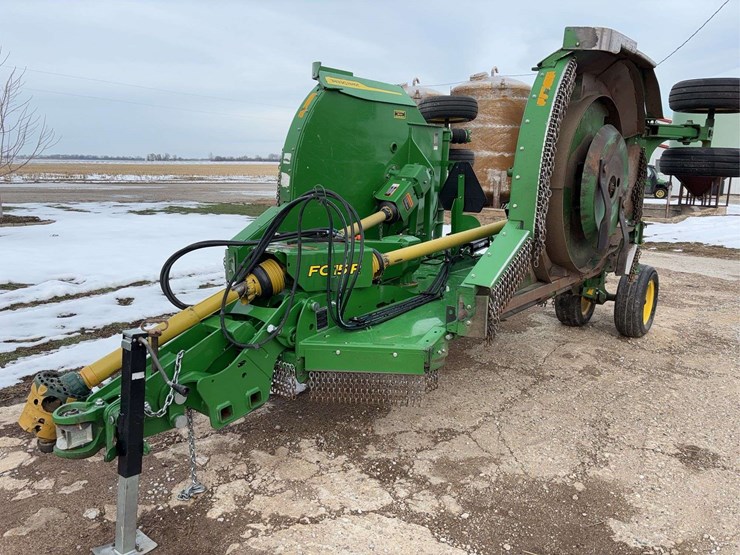 2024-john-deere-15-image-1